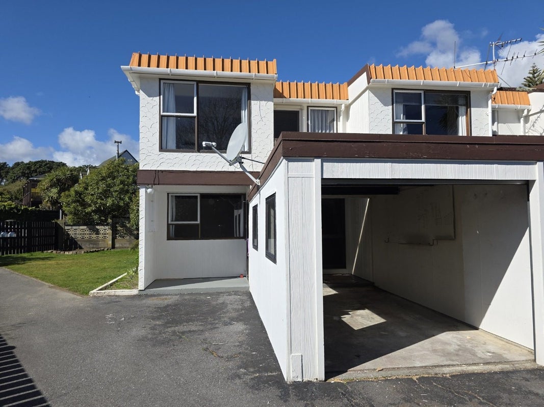 9A ASH GR, RANUI, PORIRUA - Carousel 1