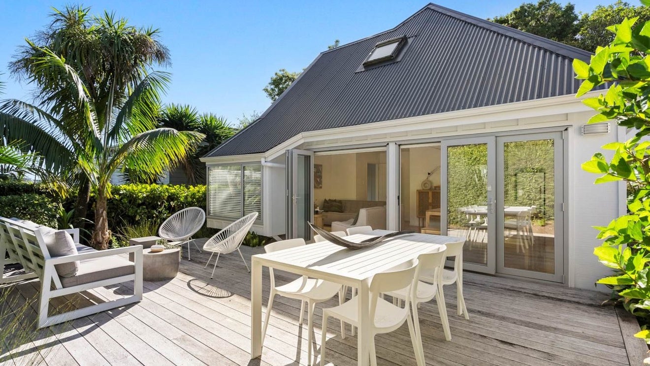 3A Tahuna Street, Freemans Bay, Auckland - Carousel 1