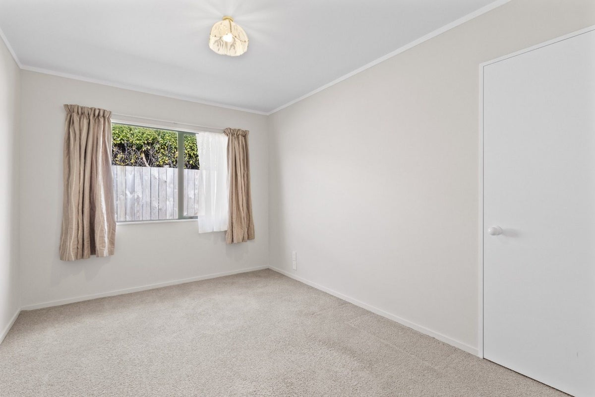 30 Caversham Drive, Rototuna, Hamilton - Carousel 19
