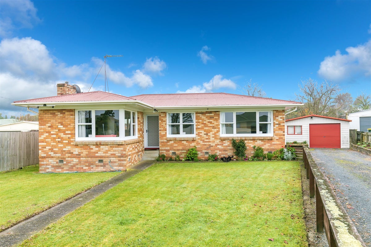 70 Mount View Road, Melville, Hamilton - Carousel 1