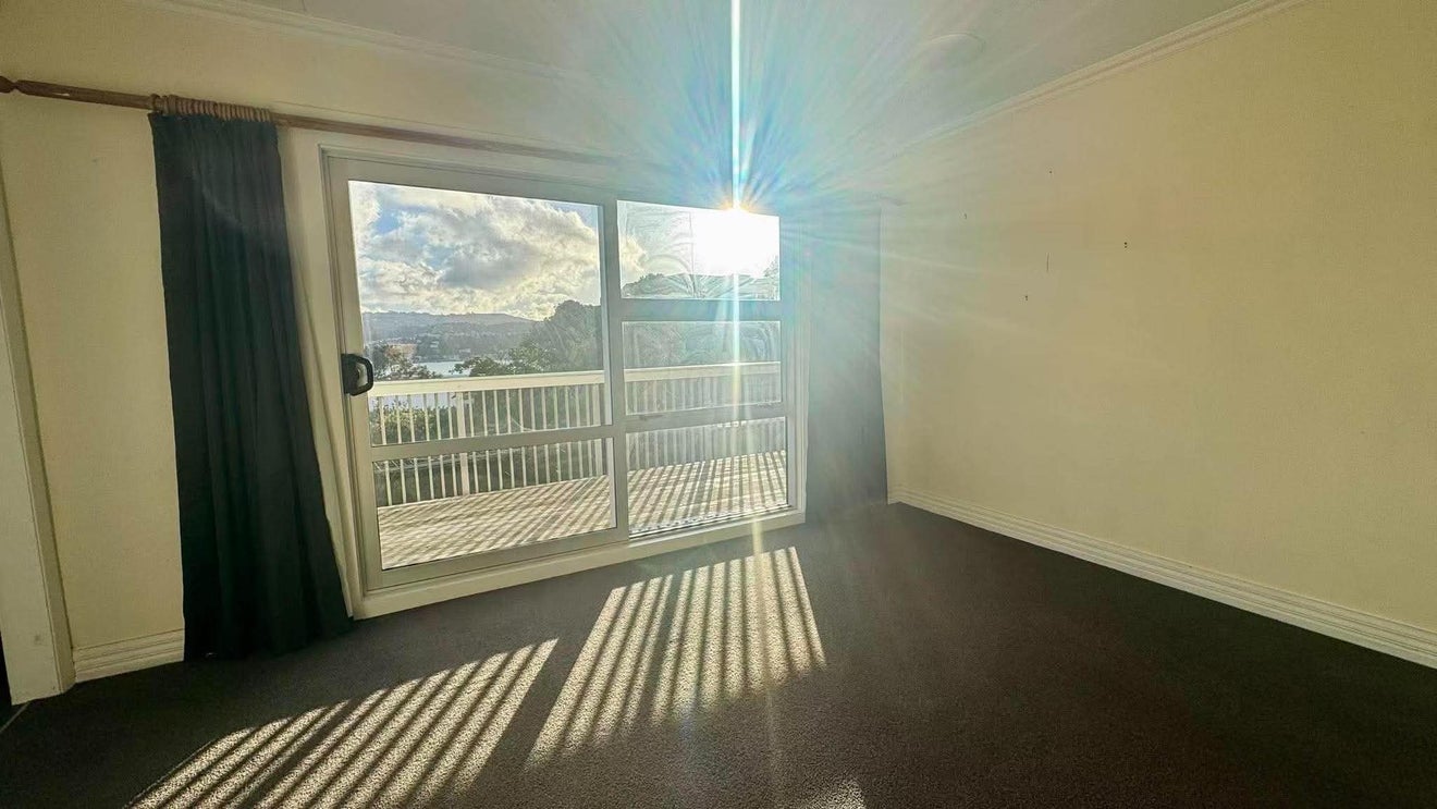 57 Maupuia Road, Maupuia, Wellington - Carousel 2