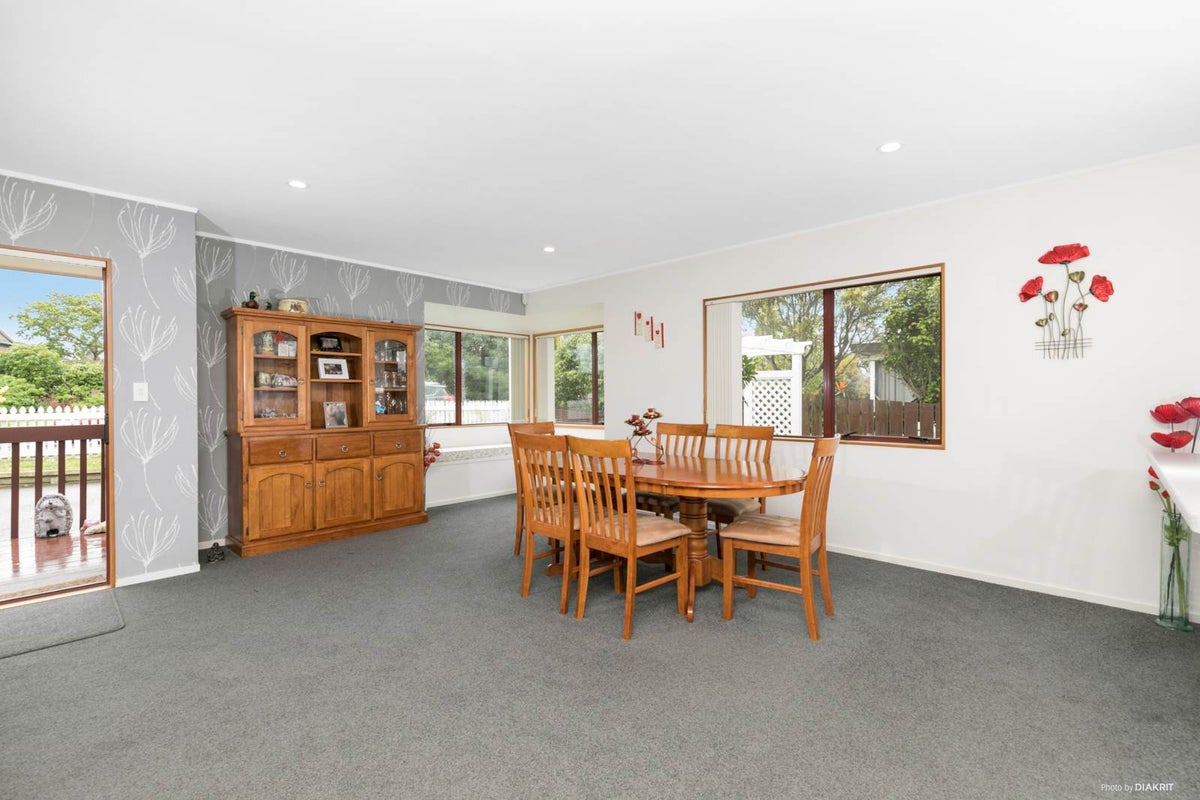7 Merlot Heights, Huapai, Kumeu - Carousel 2