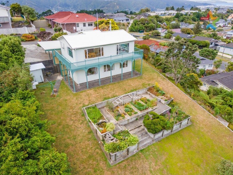 12 Ilam Grove, Kelson, Lower Hutt - Carousel 2