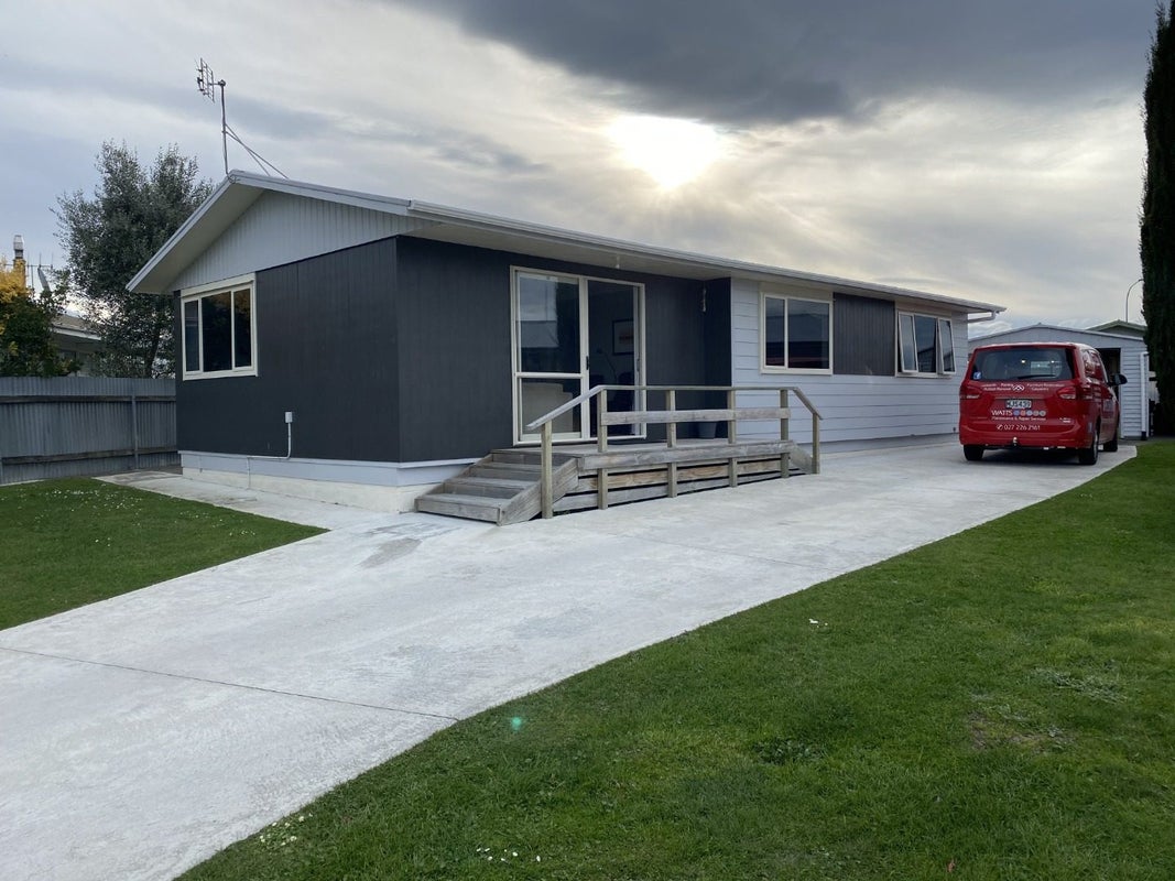 20 Essex Street, Tamatea, Napier - Carousel 1