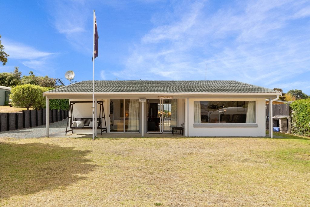 11 Pinewood Place, Mangawhai Heads, Mangawhai - Carousel 1