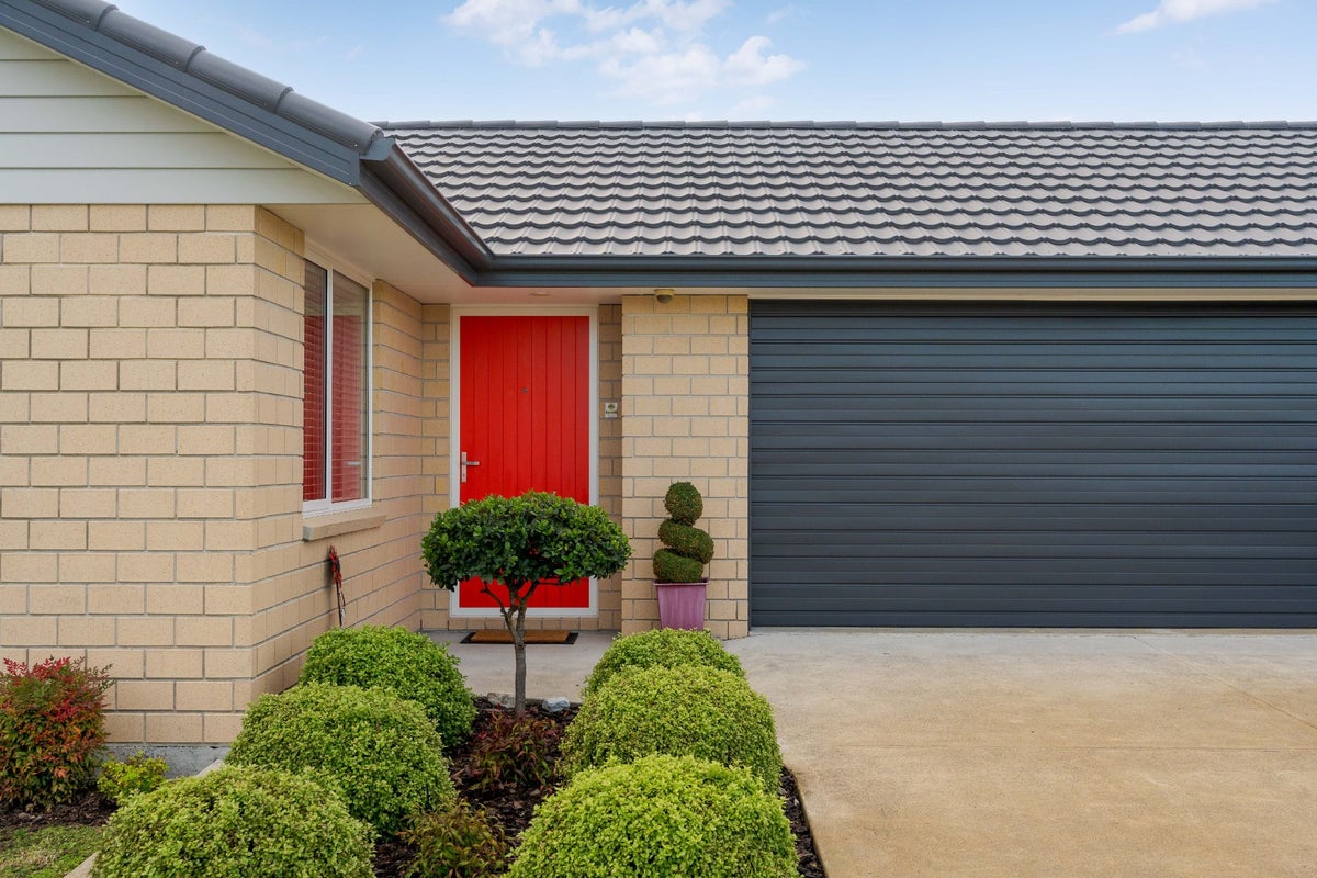 29 Tarata Grove, Lansdowne, Masterton - Carousel 2