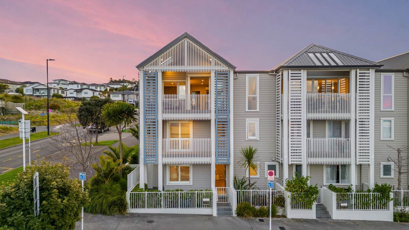 1 Stables Lane, Millwater, Rodney, Auckland - Carousel 1