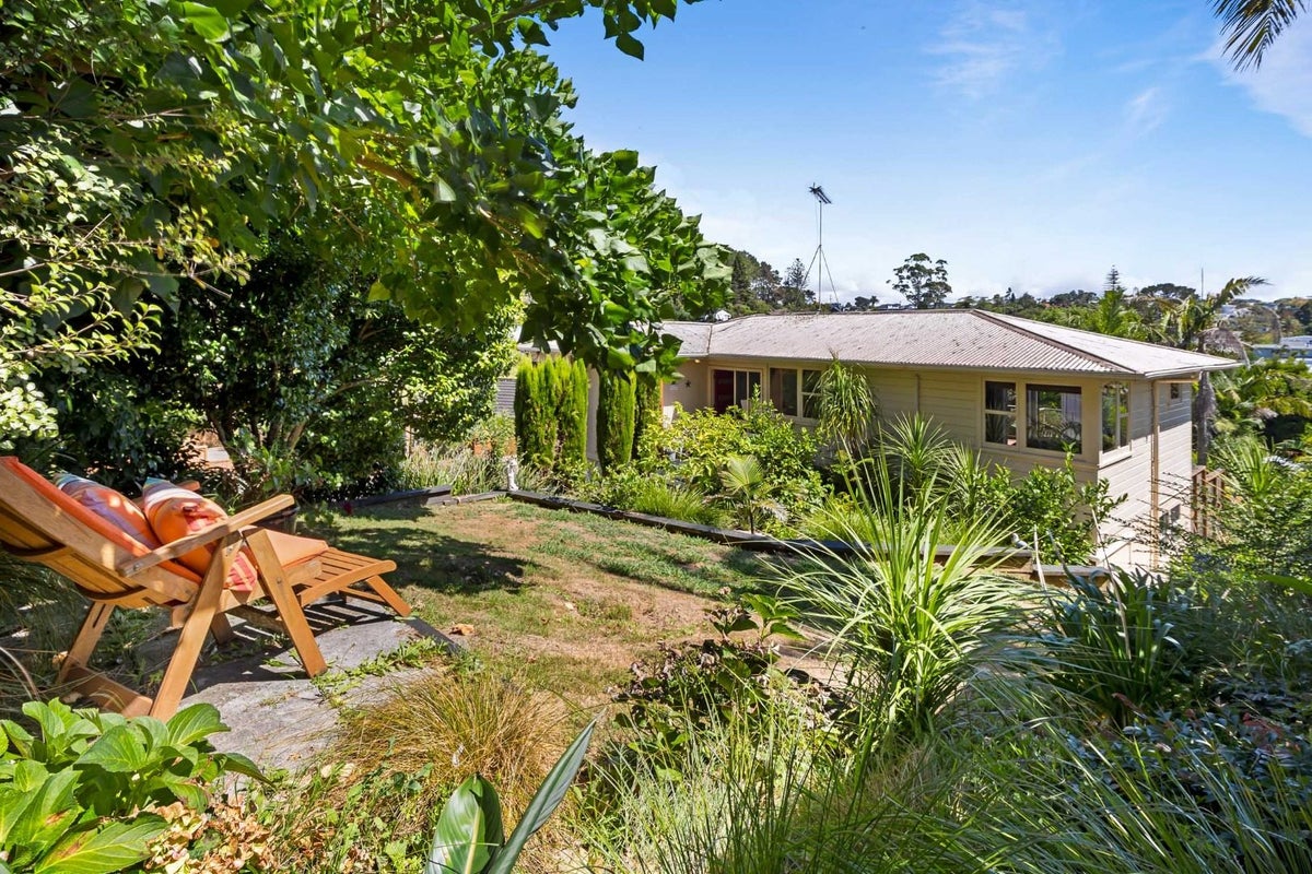 85 Park Rise, Campbells Bay, Auckland - Carousel 19