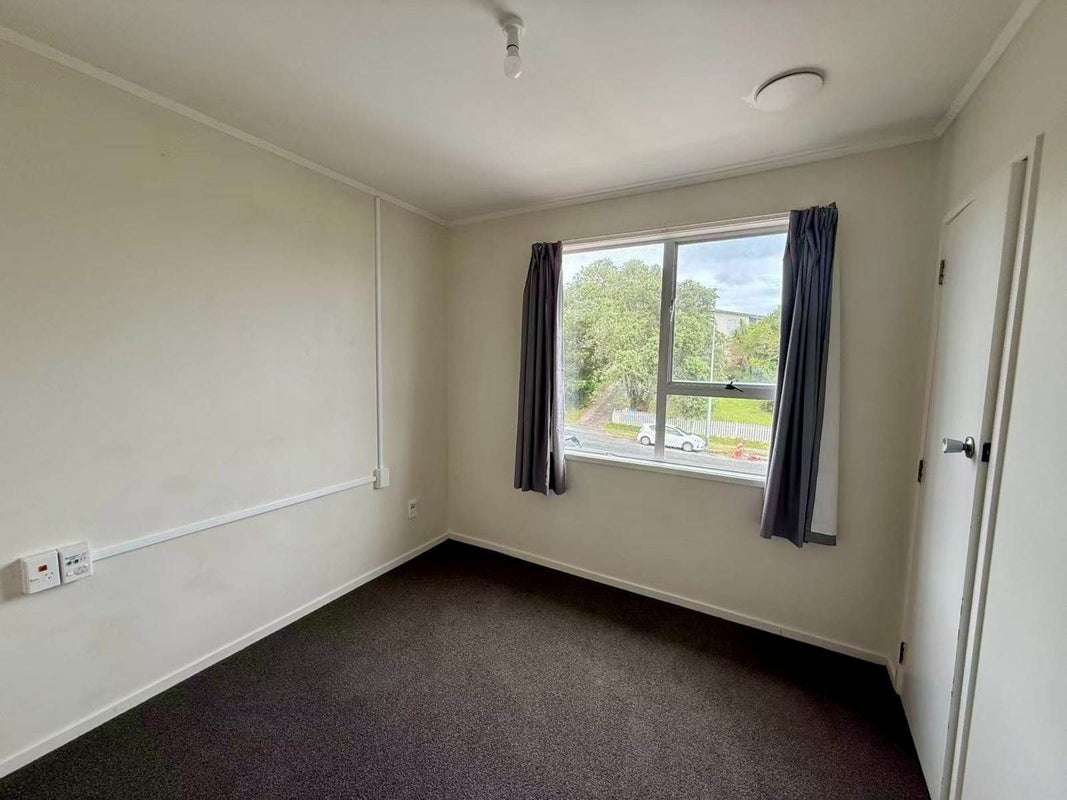 10 Athenic Avenue, Lynfield, Auckland - Carousel 10