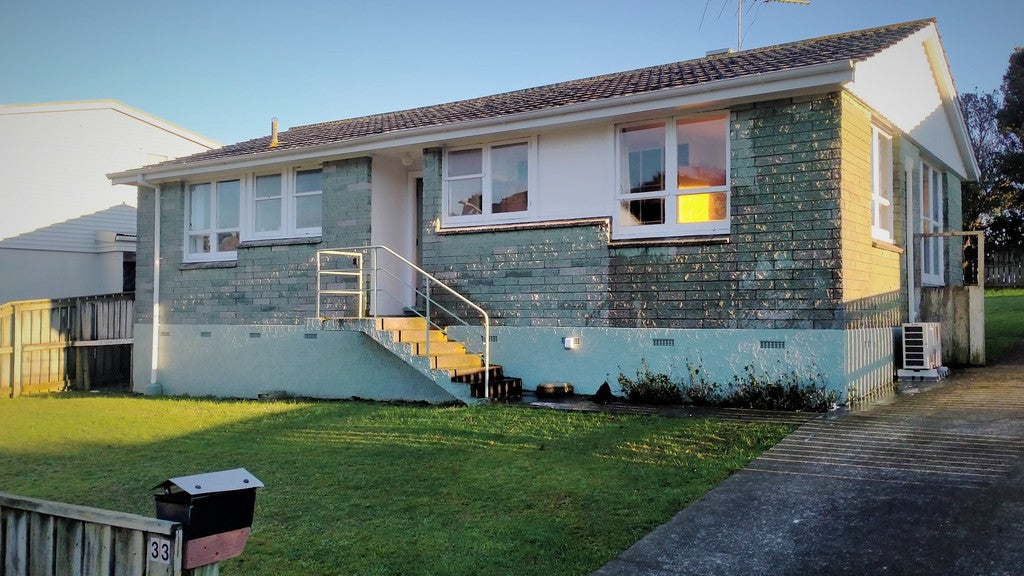 33 Corinna Street, Waitangirua, Porirua - Carousel 1