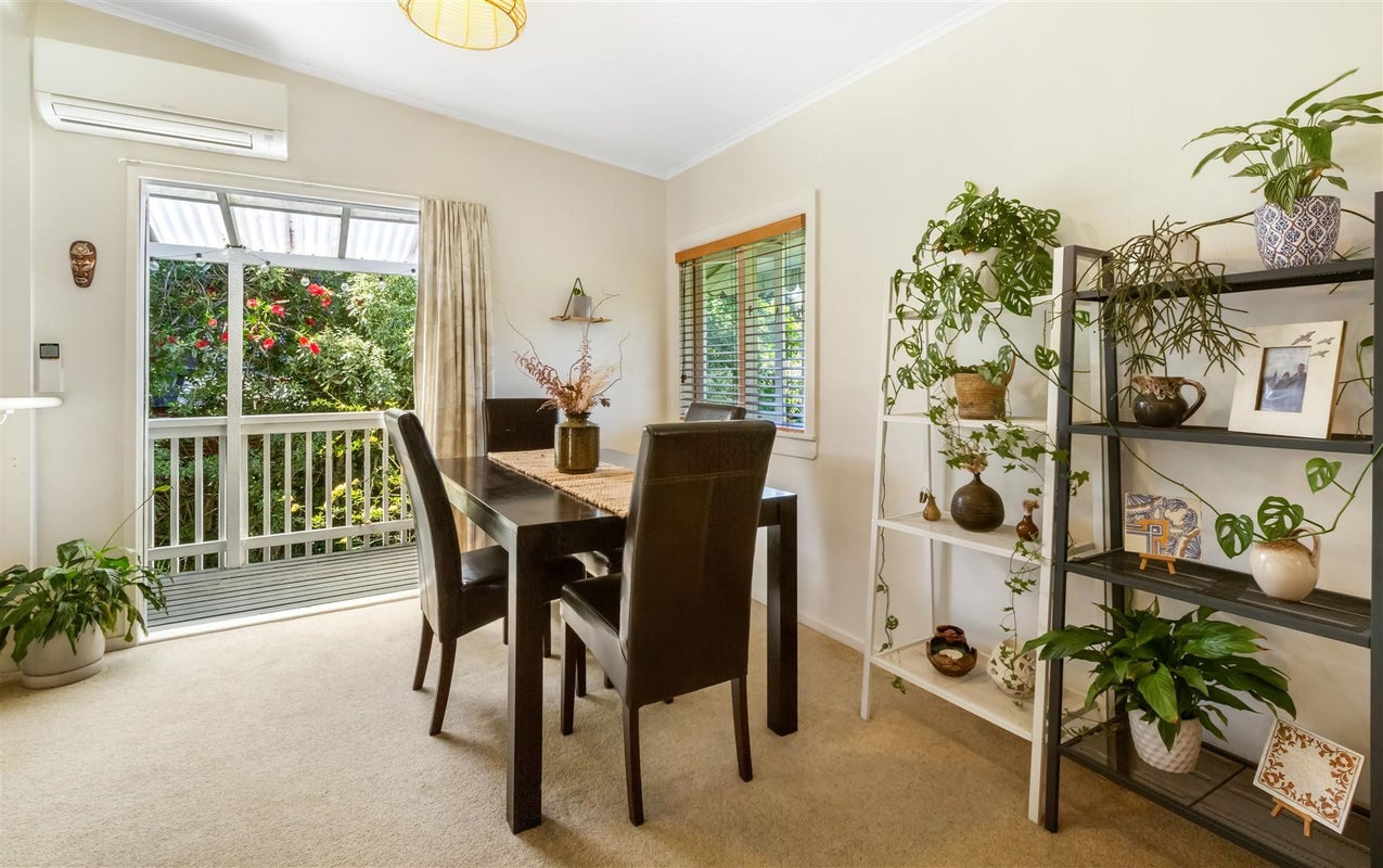 63 Frank Street, Oneroa, Waiheke Island - Carousel 2