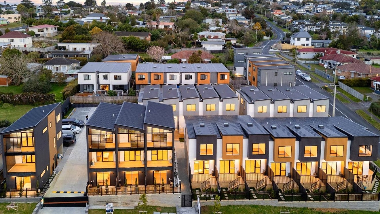 5/42 Captain Scott Road, Glen Eden, Auckland - Carousel 1