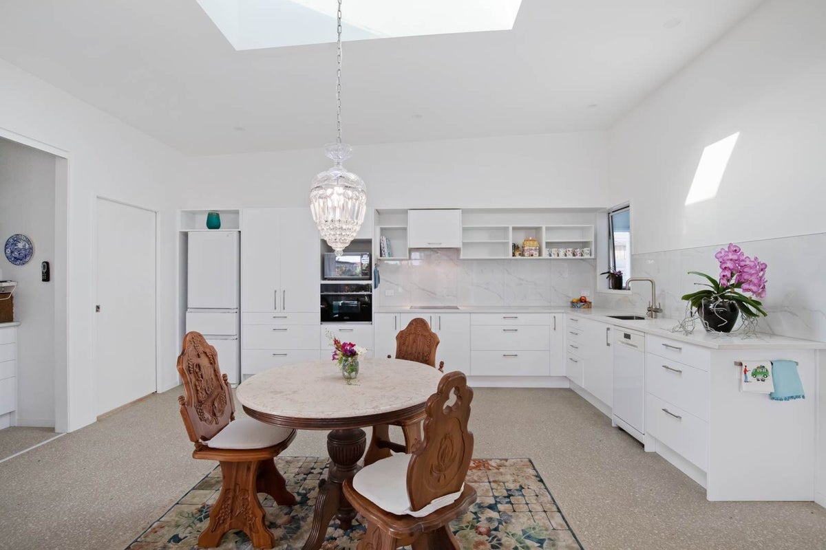 2A Noble Street, Waiuku, Waiuku - Carousel 2