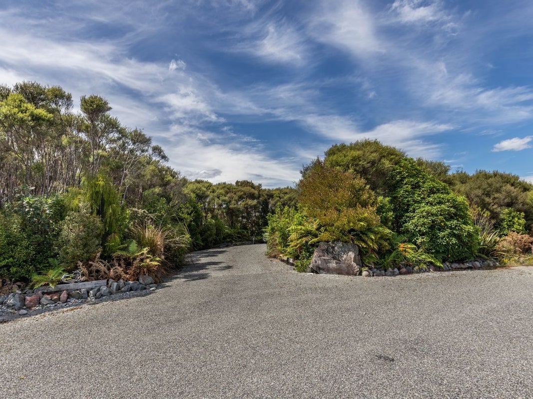 9 Munro Place, Hokitika - Carousel 30