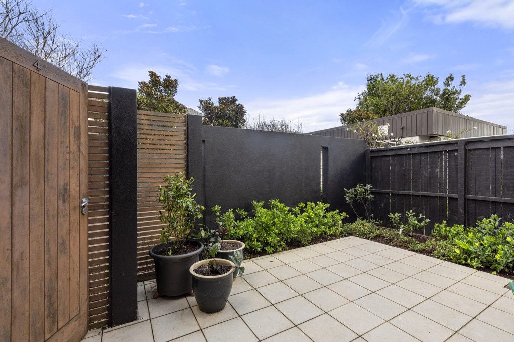 4/2 Tiwai Road, Royal Oak, Auckland - Carousel 2