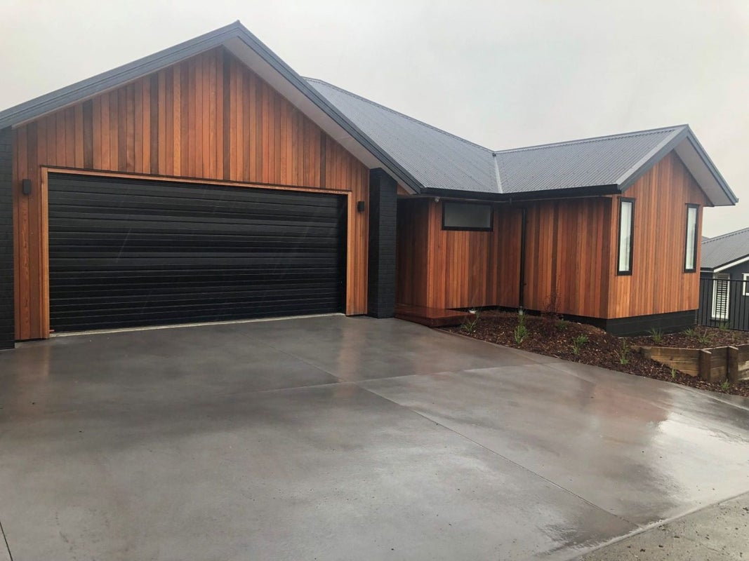 19 Kiritiana Close, Pyes Pa, Tauranga - Carousel 1