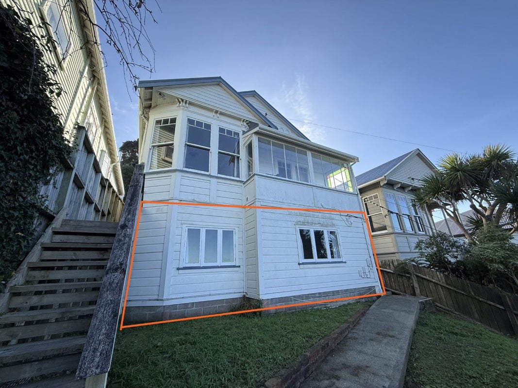 6 Konini Road, Hataitai, Wellington - Carousel 1
