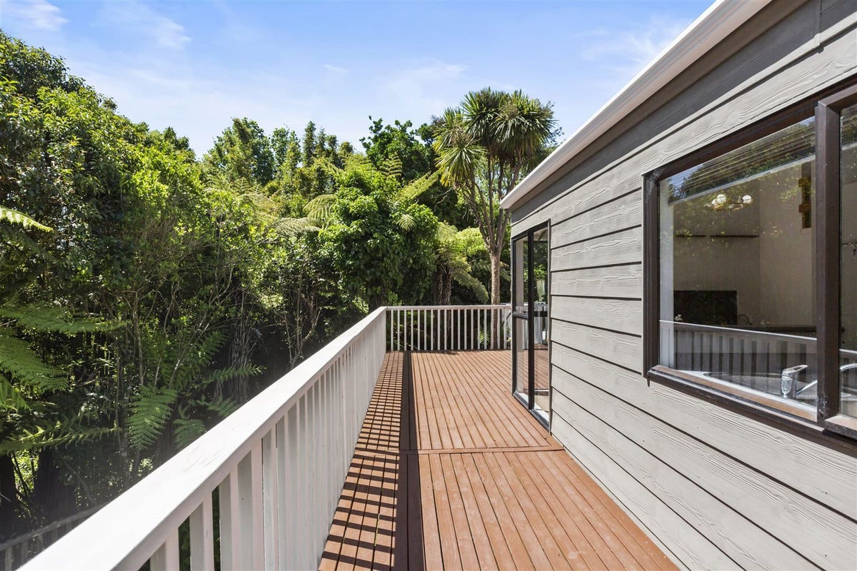 50 Robbies Road, Shelly Park, Auckland - Carousel 2