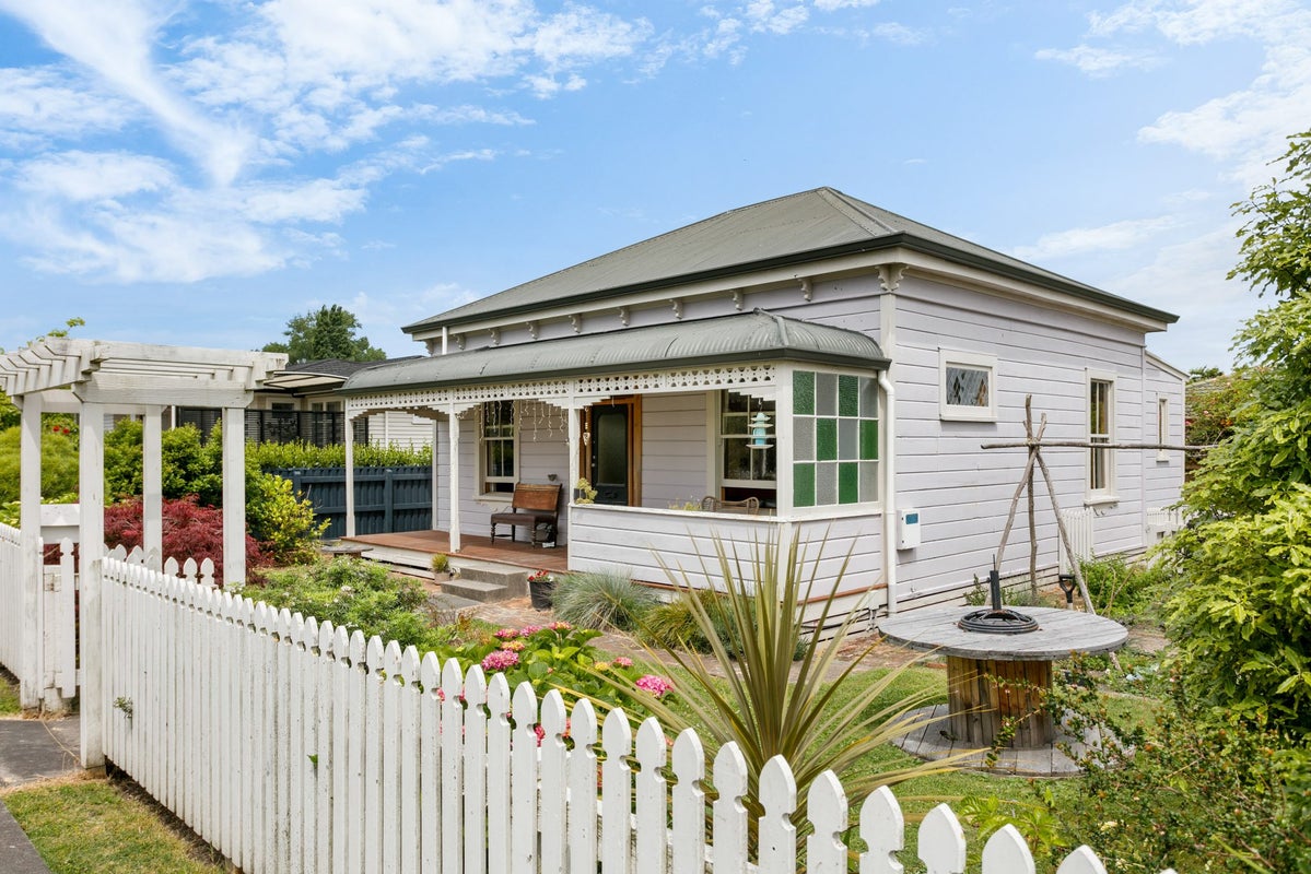 13 Maclean Street, Whataupoko, Gisborne - Carousel 1