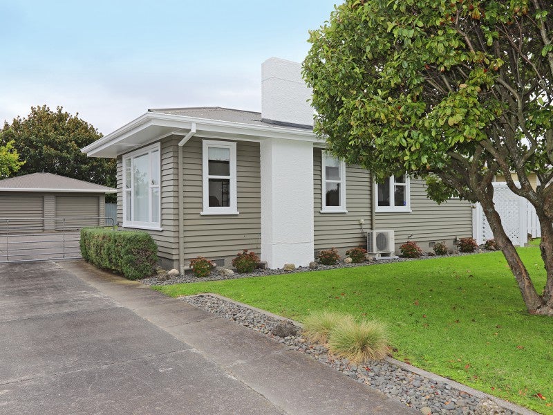 44 Clarence Cox Crescent, Pirimai, Napier - Carousel 1