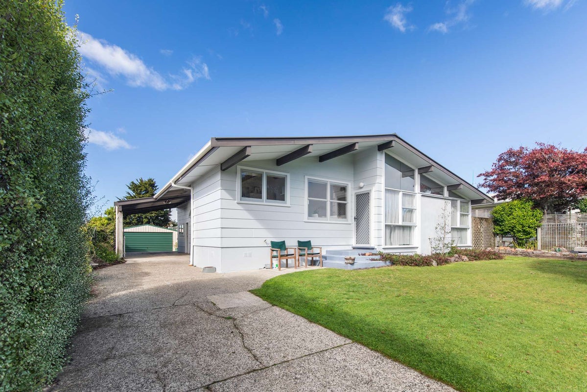 22 Totaravale Street, Pukehangi, Rotorua - Carousel 2