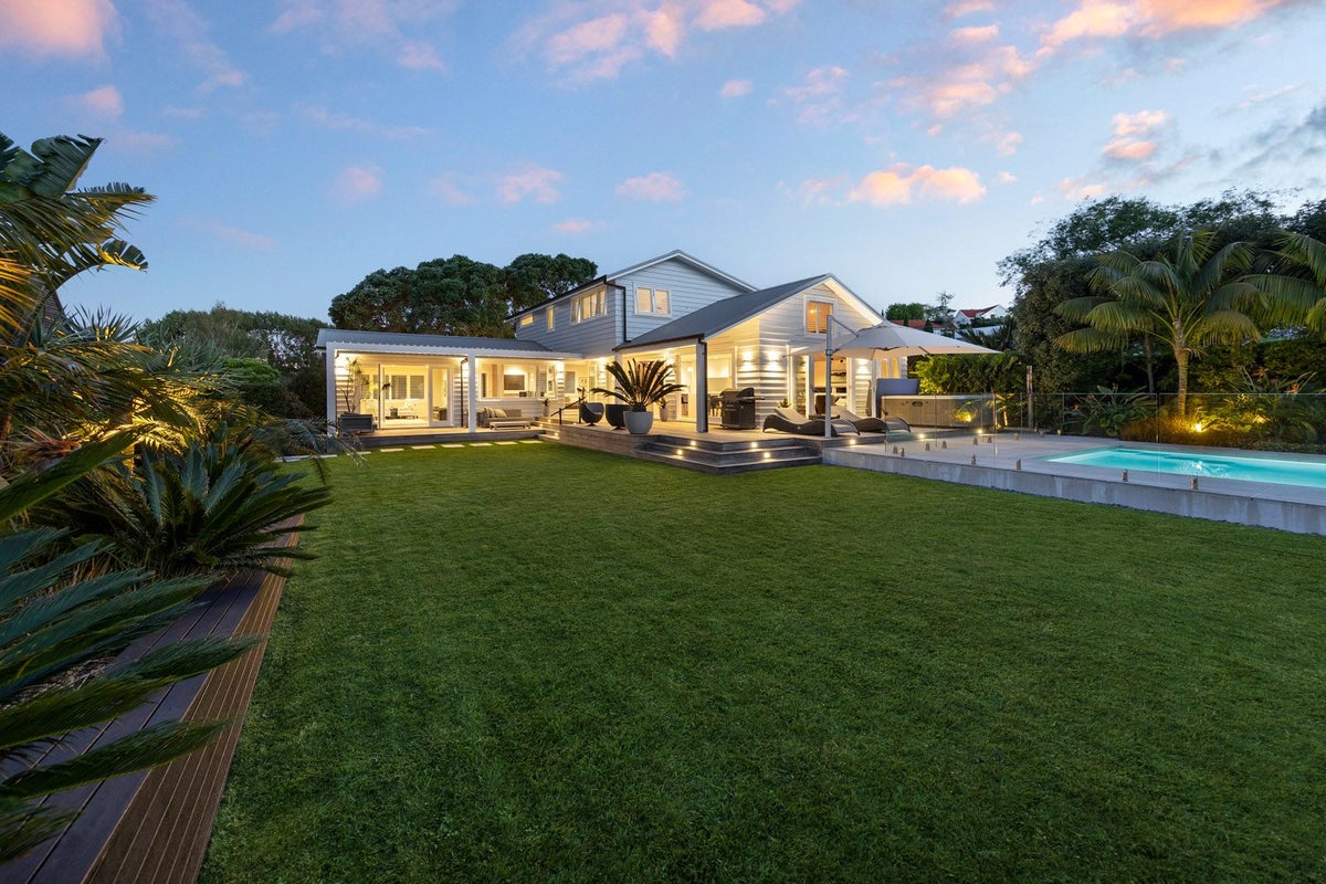 40 Ranui Road, Remuera, Auckland - Carousel 1