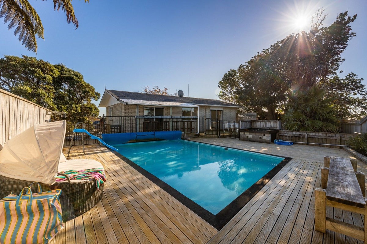219 Tukapa Street, Westown, New Plymouth - Carousel 2