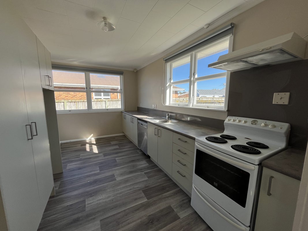 5 Thornton Place, Melville, Hamilton - Carousel 2
