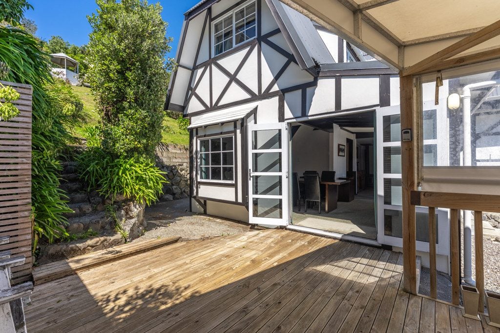 20 Glen Road, Raumati South, Paraparaumu - Carousel 1