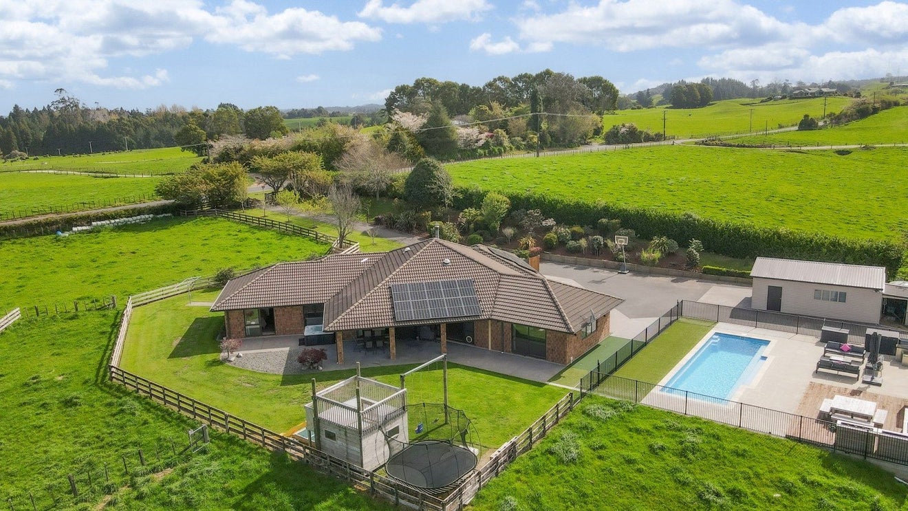 424 Oturoa Road, Hamurana - Carousel 2