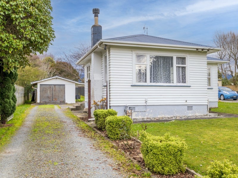 8 Gardener Street, Levin - Carousel 2