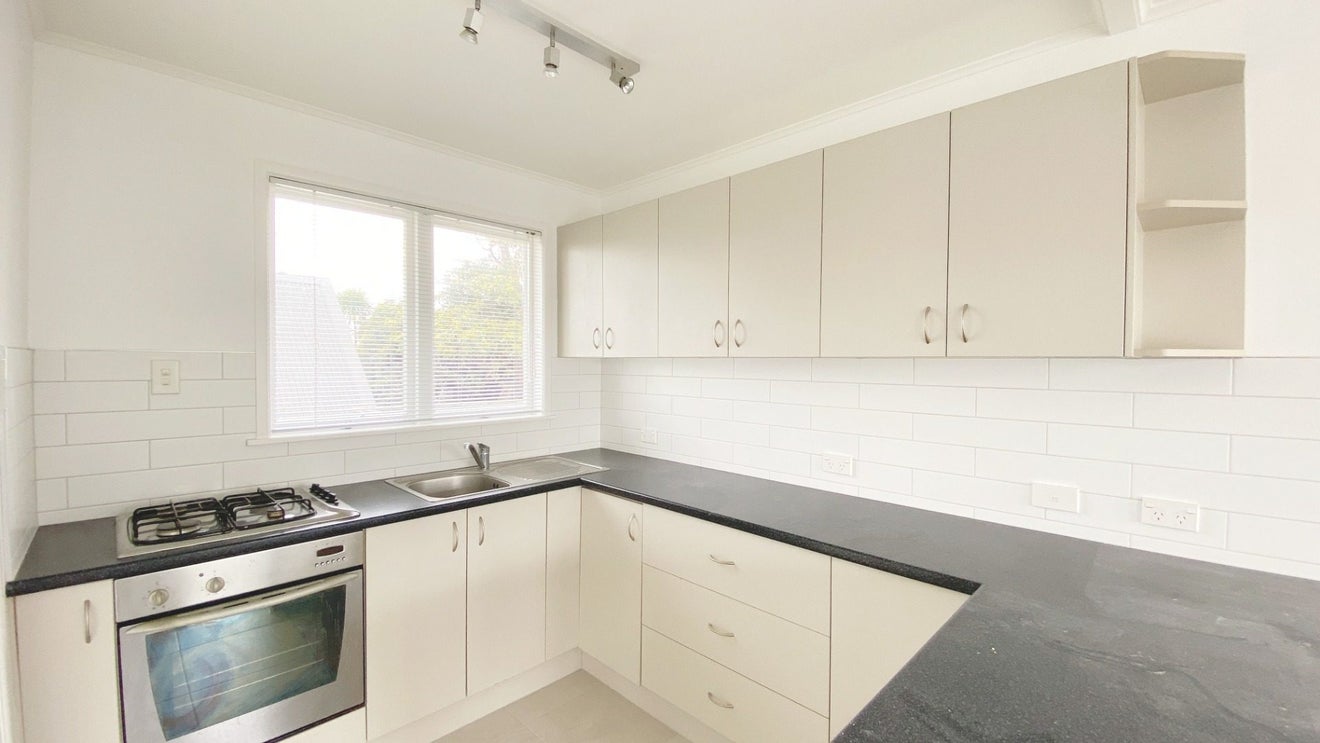 1/30 Hardington Street, Onehunga, Auckland - Carousel 2