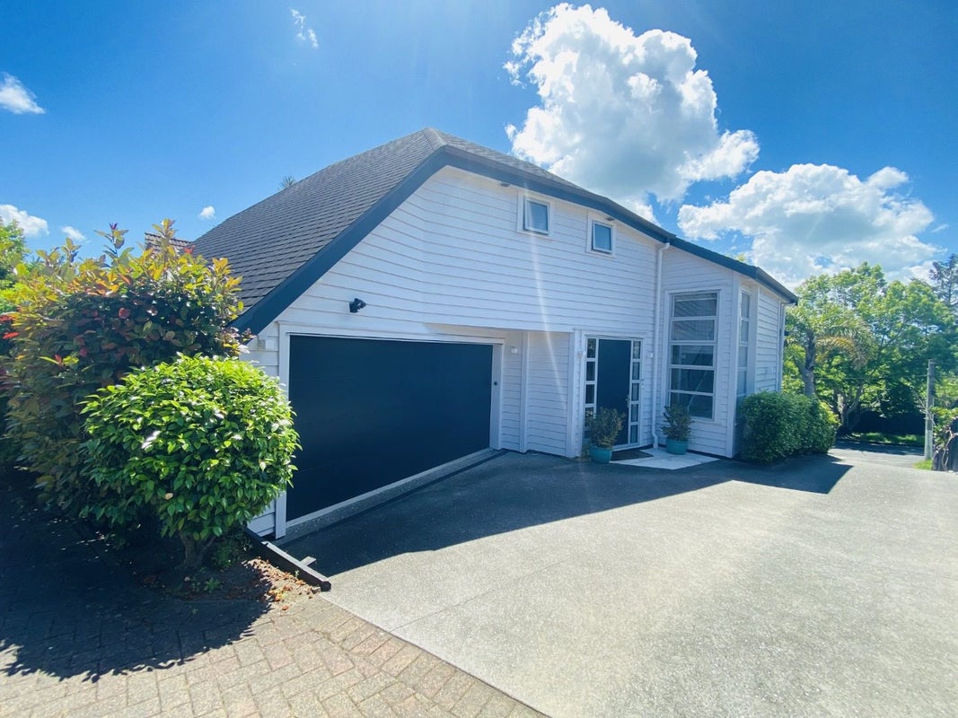 67A Patteson Avenue, Mission Bay, Auckland - Carousel 1