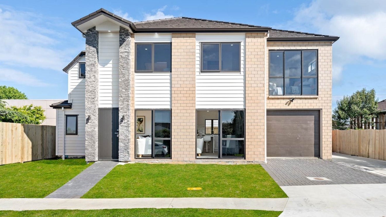 84 Hutchinsons Road, Bucklands Beach, Auckland - Carousel 1