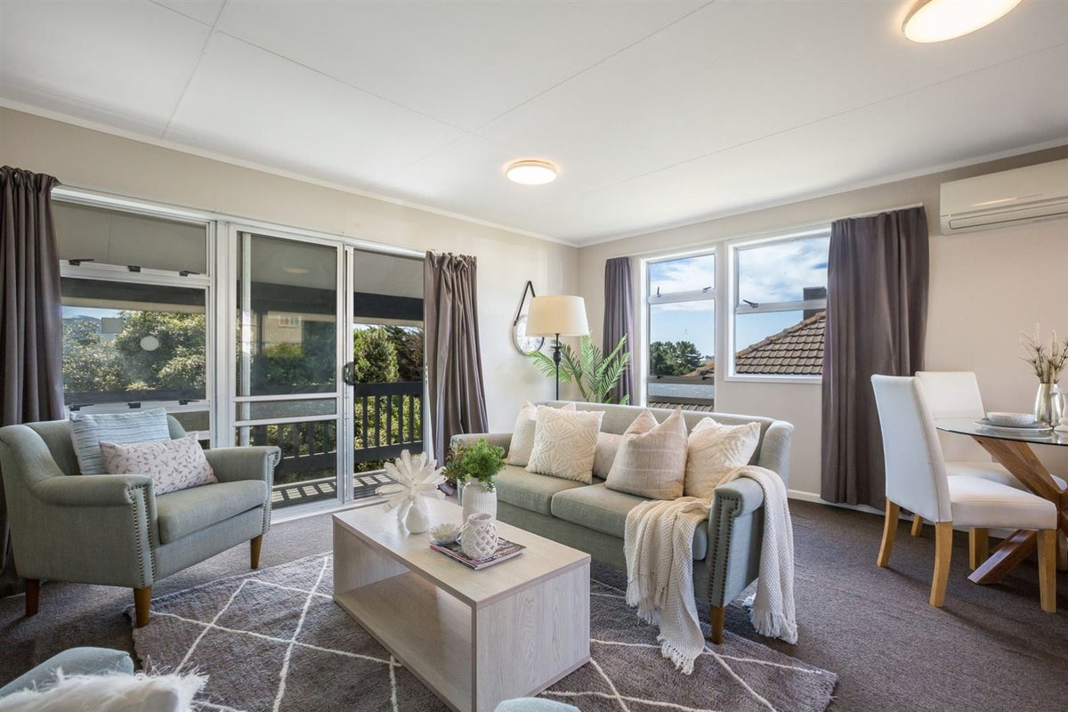 66 Sievers Grove, Cannons Creek, Porirua - Carousel 2