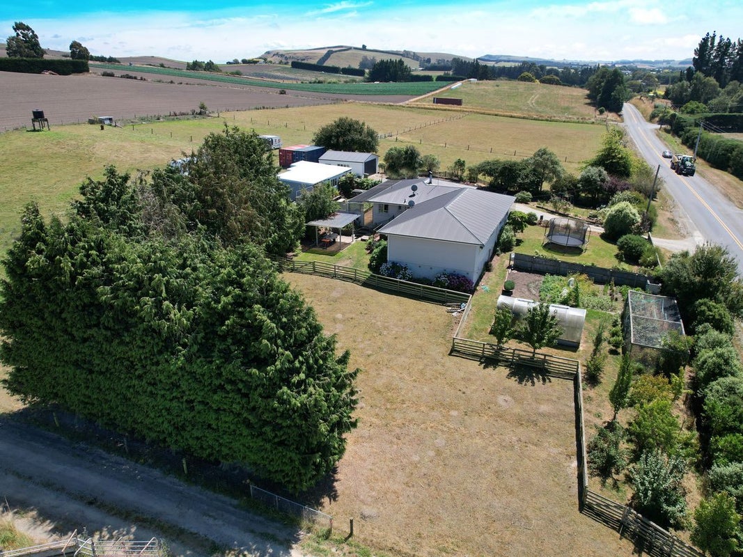 183 Whiterocks Road, Deborah - Carousel 23