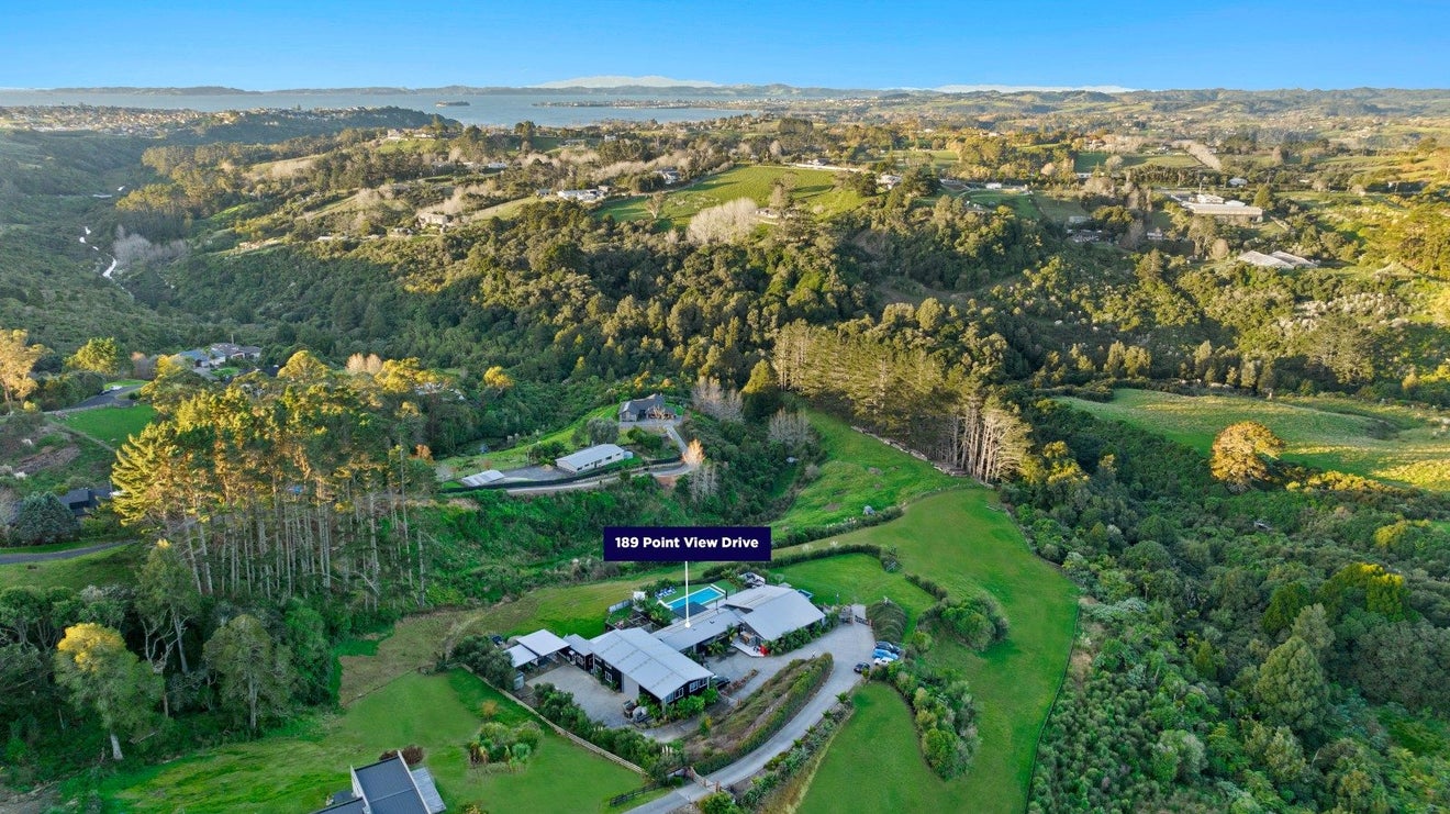 189 Point View Drive, East Tamaki Heights, Auckland - Carousel 2