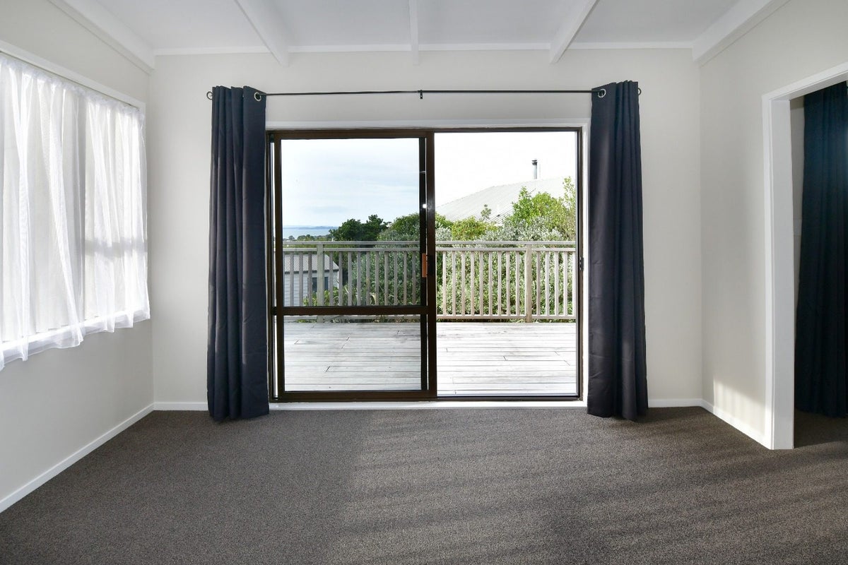 1 Surf Road, Stanmore Bay, Whangaparaoa - Carousel 20