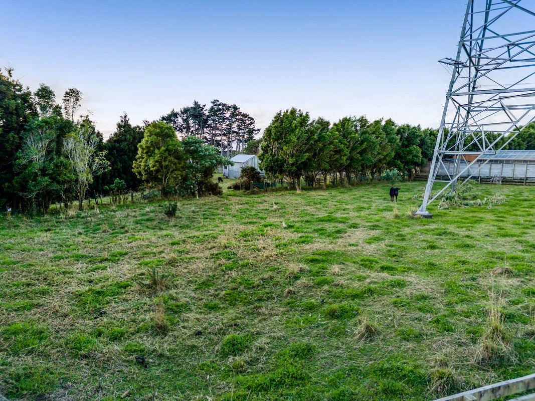 36 Honeyfield Drive, Whalers Gate, New Plymouth - Carousel 22