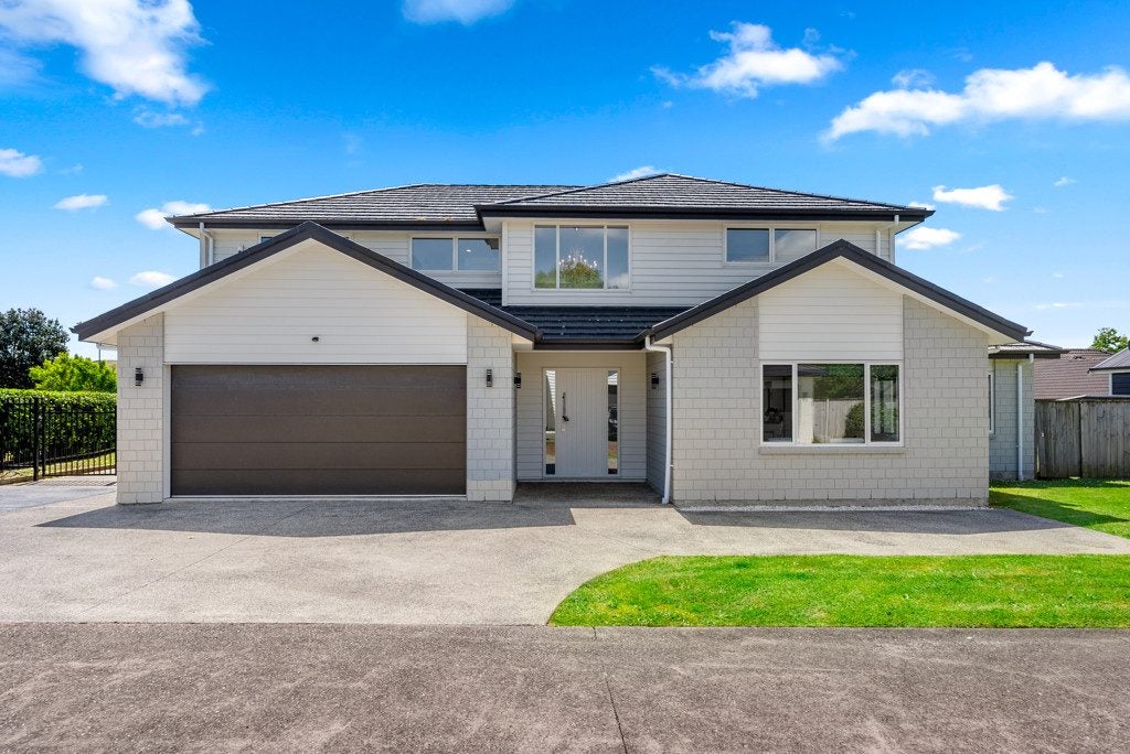 4 Sophia Place, Karaka, Papakura - Carousel 1