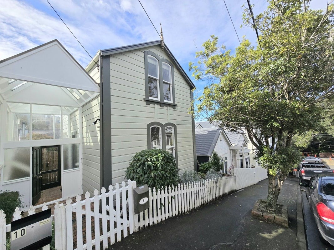 8 St Mary St, Thorndon, Wellington - Carousel 1