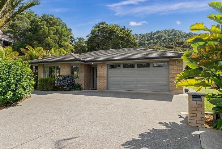 15 Kokako Place, Horahora, Whangarei - Carousel 1