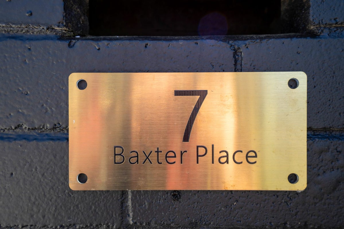 7 Baxter Place, Leamington, Cambridge - Carousel 1