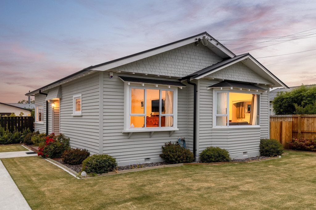 8 Quinns Road, Shirley, Christchurch - Carousel 2