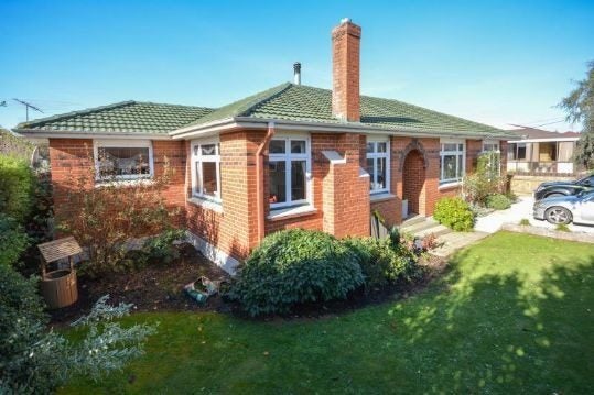 56 Forfar Street, Clyde Hill, Dunedin - Carousel 9