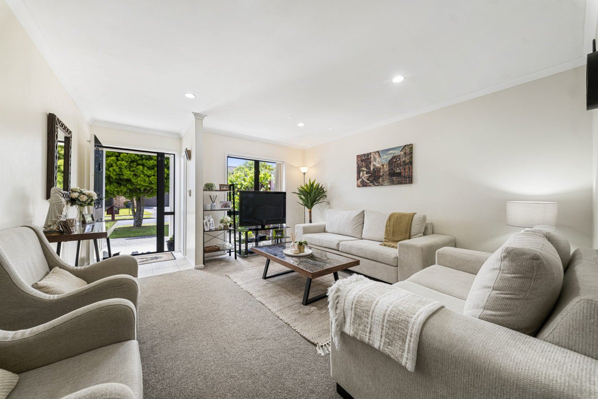3 Whitbourne Heights, Manurewa, Auckland - Carousel 2