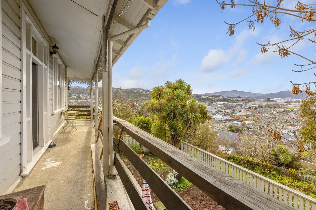53 Easther Crescent, Kew, Dunedin - Carousel 1