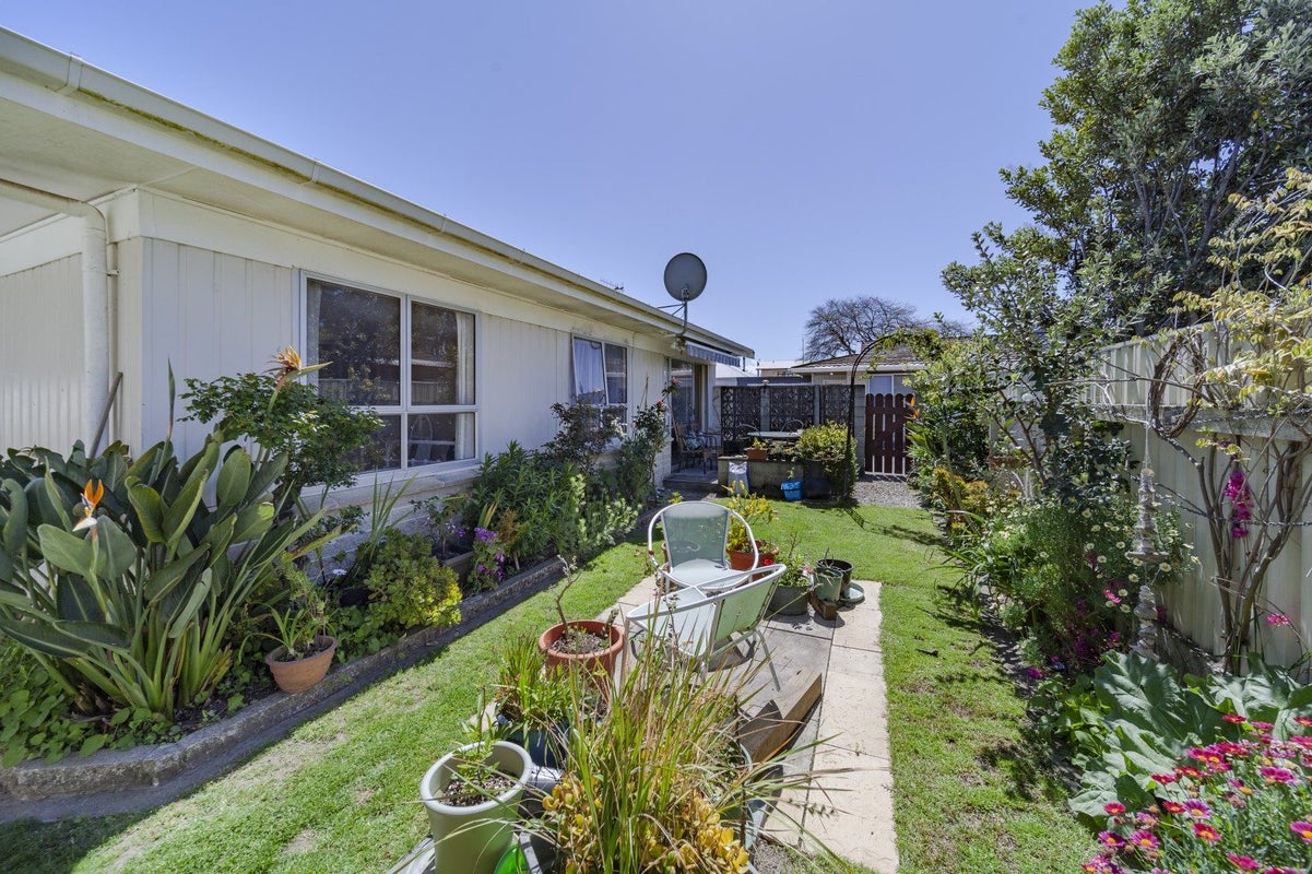 2/165 Nelson Crescent, Napier South, Napier - Carousel 1