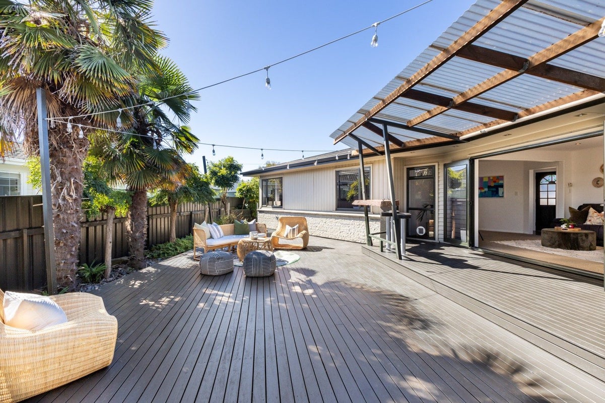 20 Coventry Avenue, Tamatea, Napier - Carousel 1