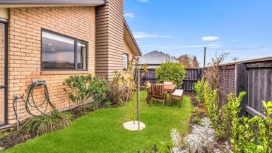 1/19 Tower Street, Hornby, Christchurch - Carousel 1